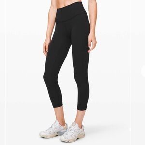 Lululemon Wunder Under Leggings, luxtreme. Barely worn, like new! Size 6, 23”